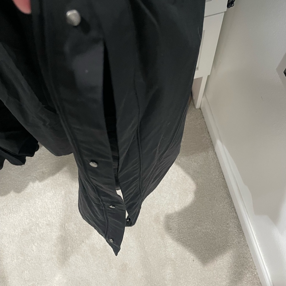 Lululemon x Roksanda Face Forward Cape - Picture 6 of 7